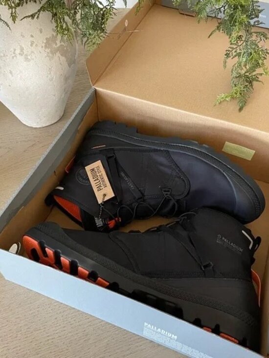 Palladium Pampa Travel Lite+ Waterproof Boots | Elastic Cord | Black main image 4